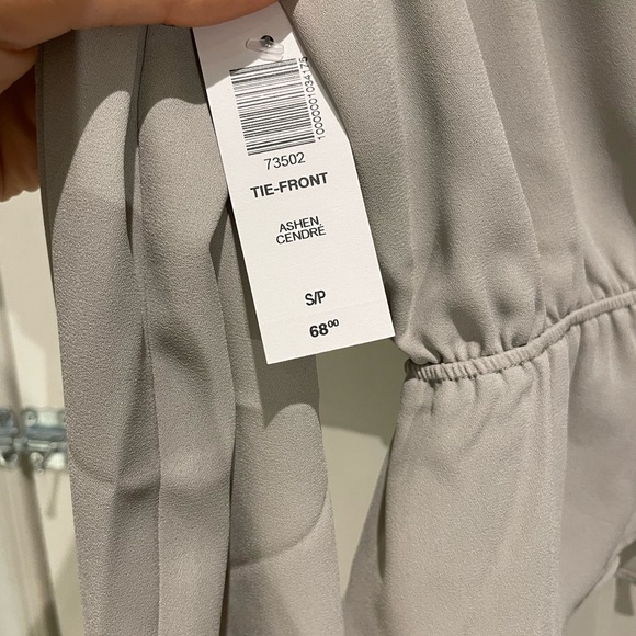 SOLD 🏷️ | Aritzia Sunday Best Tie Front Blouse - Picture 4 of 4